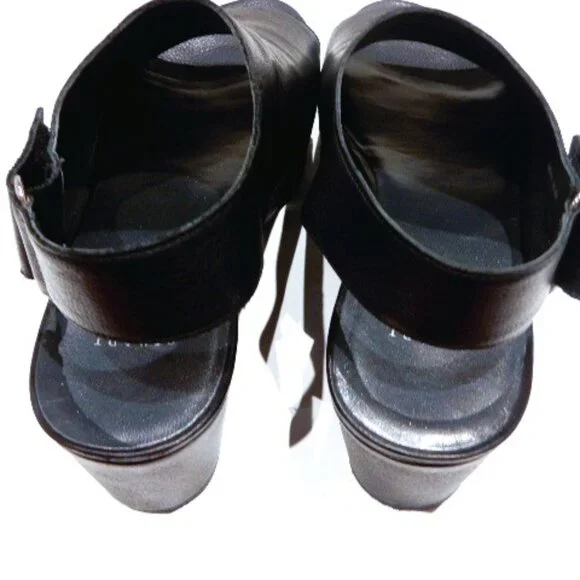 Stuart Weitzman Black Platform Wedge Sandals in 9 1/2M - Picture 4 of 6